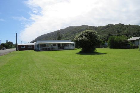 Photo of property in 17 Ives Street, Hector, 7822