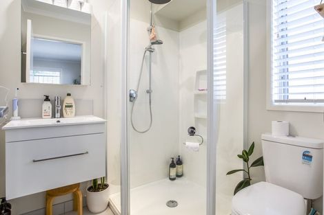 Photo of property in 3 Lewann Lane, Helensville, 0800