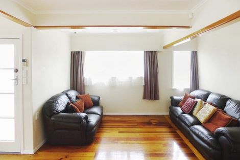 Photo of property in 28 Sturdee Road, Manurewa, Auckland, 2102