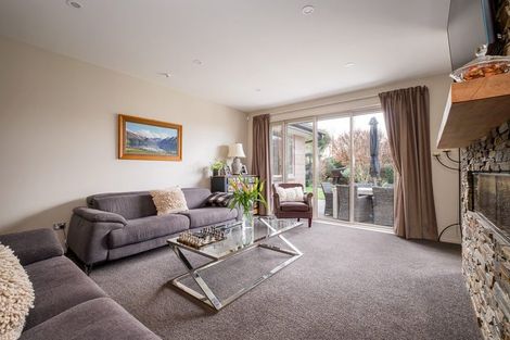 Photo of property in 4 Loeb Place, Rolleston, 7614