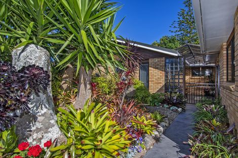 Photo of property in 27 Kereru Street, Maunu, Whangarei, 0110