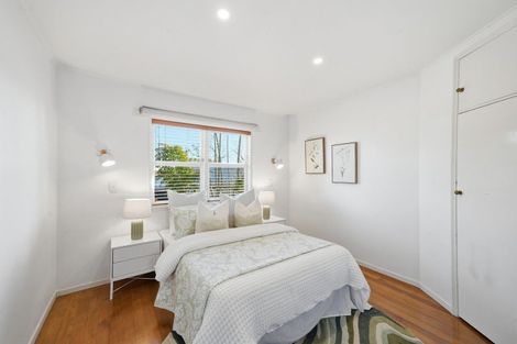 Photo of property in 1/4 Firth Road, Torbay, Auckland, 0630