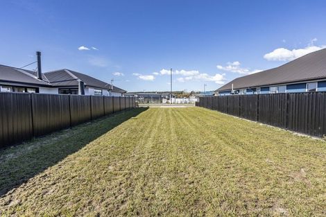 Photo of property in 27 Mcgarry Drive, Kaiapoi, 7630