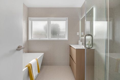 Photo of property in 114 Gowing Drive, Meadowbank, Auckland, 1072