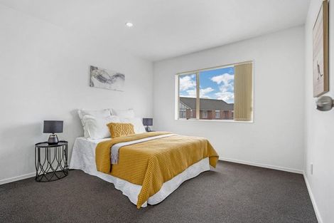 Photo of property in 1/17 Charlenne Close, Ranui, Auckland, 0612