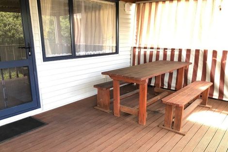 Photo of property in 74 Ridge Road, Howick, Auckland, 2014