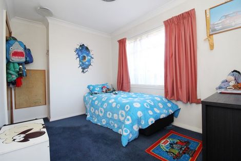 Photo of property in 1 Price Street, Waimate, 7924