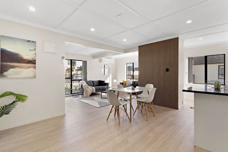 Photo of property in 14 Plunket Avenue, Papatoetoe, Auckland, 2104