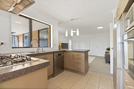 Photo of property in 1 Cleeve Close, Huntington, Hamilton, 3210