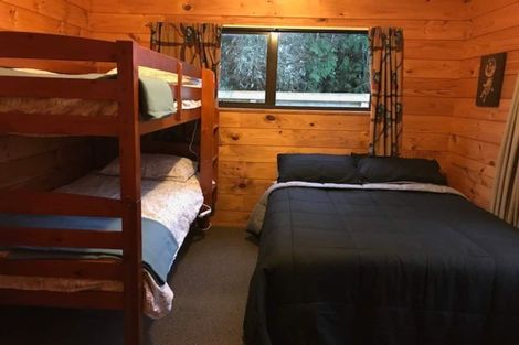 Photo of property in 32 Mackenzie Street, National Park, Owhango, 3989