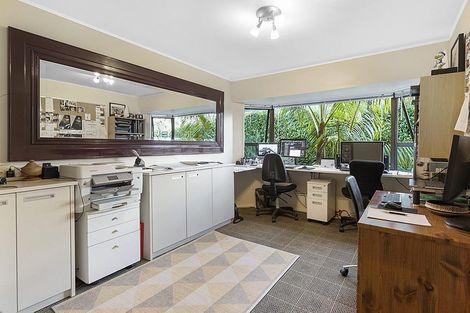 Photo of property in 11 The Terrace, Herald Island, Auckland, 0618