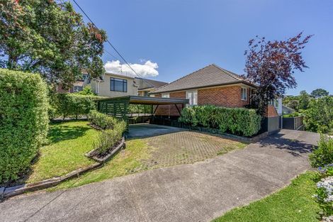 Photo of property in 1/16 Waratah Street, Birkenhead, Auckland, 0626