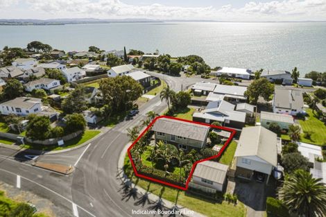 Photo of property in 3/3 Clarks Beach Road, Clarks Beach, 2122