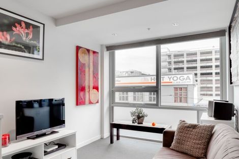 Photo of property in Monument Apartments, 2e/245 Wakefield Street, Te Aro, Wellington, 6011