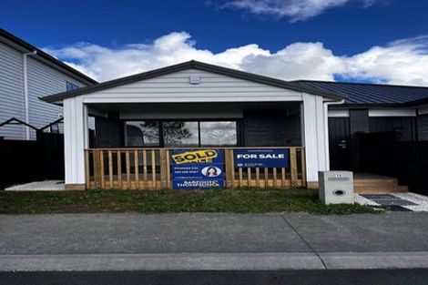Photo of property in 14 Auranga Drive, Karaka, Papakura, 2113