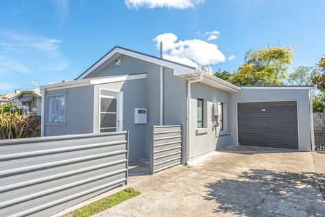 Photo of property in 68 Carlton Avenue, College Estate, Whanganui, 4500