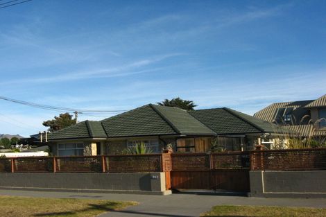Photo of property in 357 Marine Parade, New Brighton, Christchurch, 8061