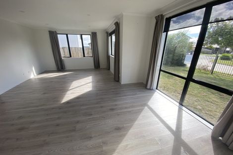 Photo of property in 2 Kukari Close, Flagstaff, Hamilton, 3210