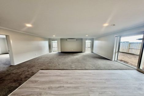 Photo of property in 49 Tamapahore Boulevard, Papamoa Beach, Papamoa, 3118