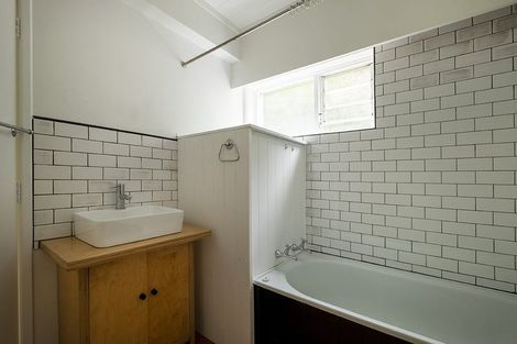 Photo of property in 155 Hinemoa Street, Birkenhead, Auckland, 0626