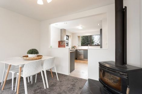 Photo of property in 32 Royal Park Drive, Parklands, Christchurch, 8083