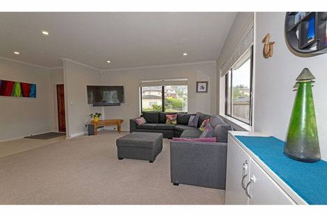 Photo of property in 88a San Marino Drive West, Henderson, Auckland, 0612