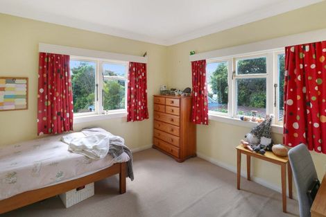 Photo of property in 9 Penrose Street, Woburn, Lower Hutt, 5010