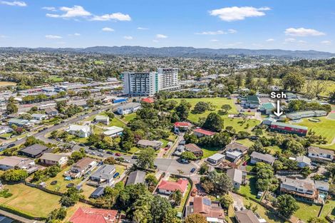 Photo of property in 7 Panzic Place, Glen Eden, Auckland, 0602