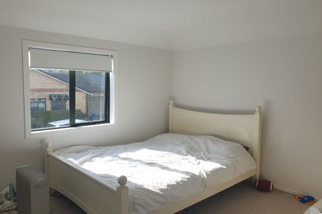 Photo of property in 8/36 John Jennings Drive, Oteha, Auckland, 0632