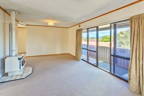 Photo of property in 69 Te Moana Road, Waikanae Beach, Waikanae, 5036