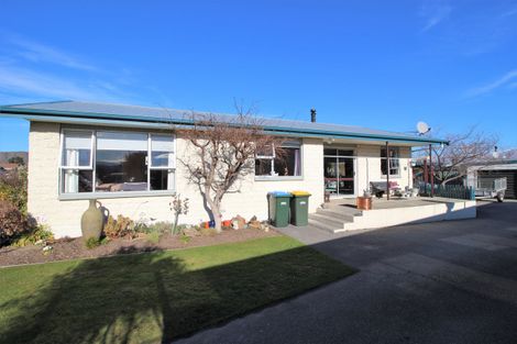 Photo of property in 24 Arnott Street, Alexandra, 9320