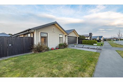 Photo of property in 28 Taiore Crescent, Marshland, Christchurch, 8083