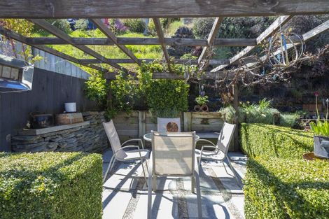 Photo of property in 11 Mcdonnell Road, Arrowtown, 9302