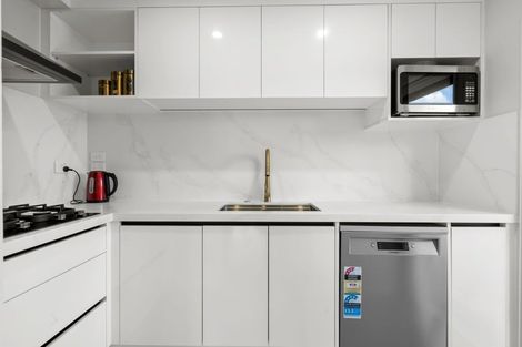 Photo of property in 15 Tomlinson Street, Hillpark, Auckland, 2102