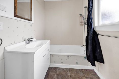 Photo of property in 156 Glover Road, Hawera, 4610