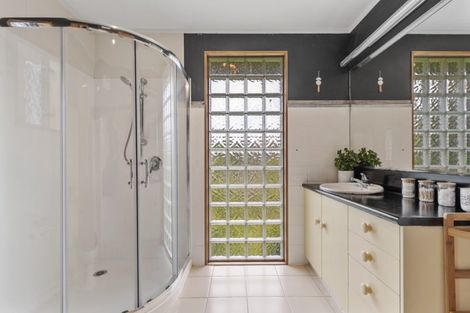 Photo of property in 51 Kingswood Road, Brookfield, Tauranga, 3110