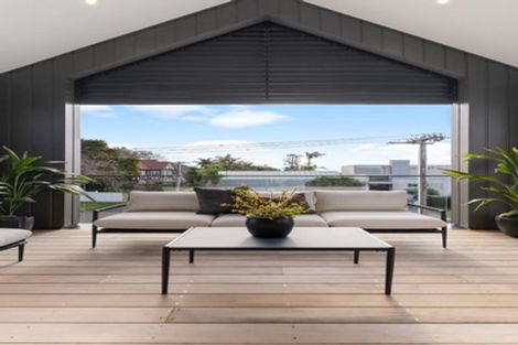 Photo of property in 9a Kowhai Street, Tawa, Wellington, 5028