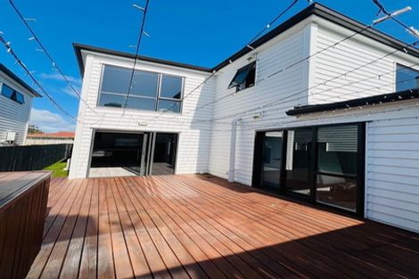 Photo of property in 10b George Street, Mangere East, Auckland, 2024