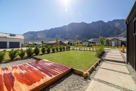 Photo of property in 22 Woolshed Road, Jacks Point, Queenstown, 9371