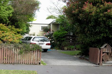 Photo of property in 32 Yardley Street, Avonhead, Christchurch, 8042