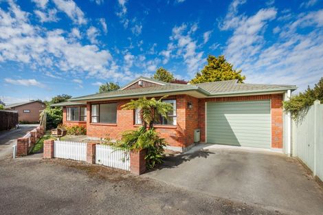 Photo of property in 7 Edgecombe Court, Roslyn, Palmerston North, 4414