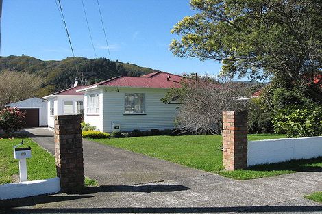 Photo of property in 59 Dover Road, Wainuiomata, Lower Hutt, 5014
