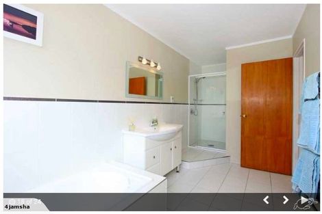 Photo of property in 19 Halladale Road, Papakowhai, Porirua, 5024