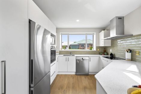 Photo of property in 3 Ashmore Lane, Strowan, Christchurch, 8052