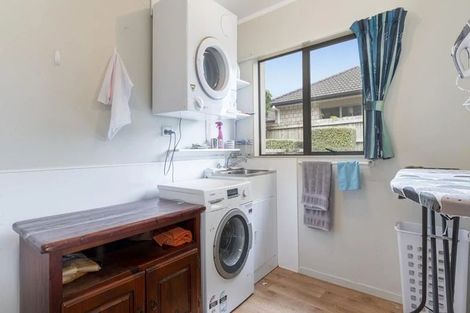 Photo of property in 52 Inverness Drive, Pyes Pa, Tauranga, 3112