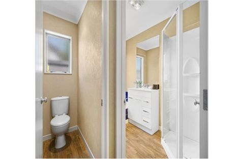 Photo of property in 4 Thistlewood Avenue, Hamilton East, Hamilton, 3216