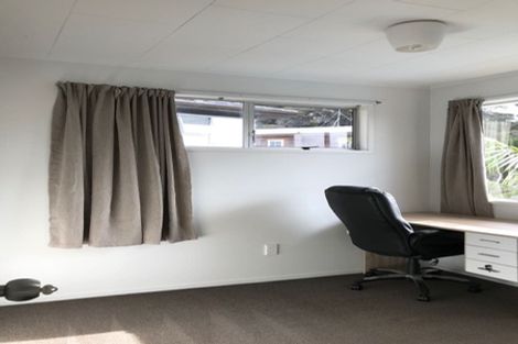 Photo of property in 13 Laser Place, Bayview, Auckland, 0629