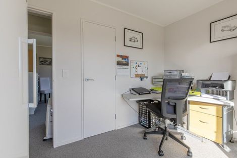 Photo of property in 1 Watts Street, Waipawa, 4210