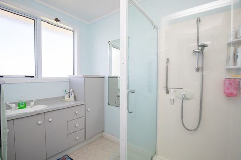 Photo of property in 100 Pipiroa Road, Ngatea, 3503