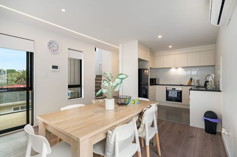 Photo of property in 3/49 Northboro Road, Belmont, Auckland, 0622